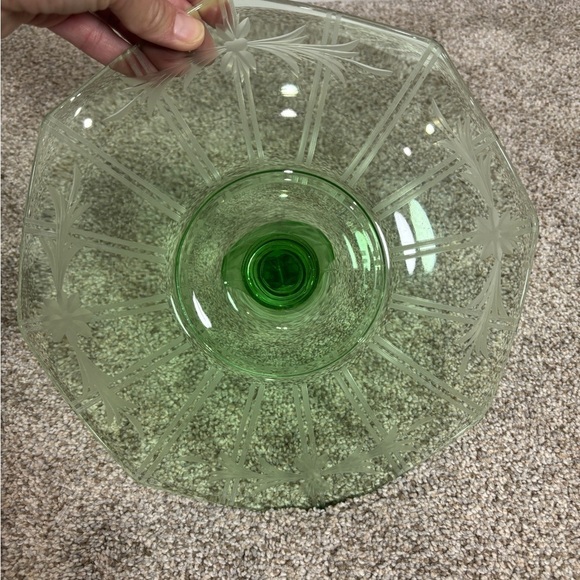 Vintage elegant depression glass etched octagonal tidbit tray Green - Picture 3 of 4